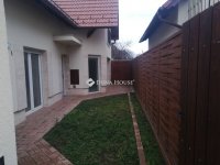 Eladó téglalakás, Budaörsön, Károly Király utcában, 3 szobás