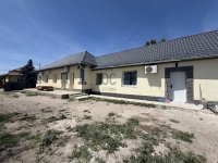 Eladó családi ház, Újszászon 50 M Ft, 5 szobás