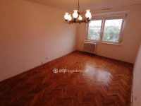 Eladó panellakás, Debrecenben 59.9 M Ft, 3 szobás