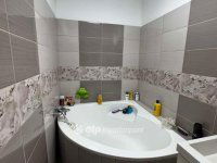 Eladó családi ház, Hosszúpályin 39.999 M Ft, 4 szobás