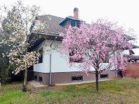 Eladó családi ház