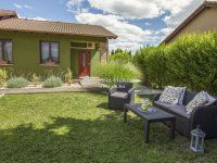 Eladó családi ház, Velencén 210 M Ft, 5 szobás