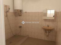 Eladó családi ház, Tápiószecsőn 59.9 M Ft, 5 szobás