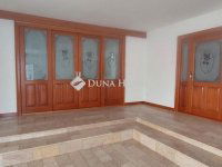 Eladó családi ház, Makón 104.99 M Ft, 4 szobás