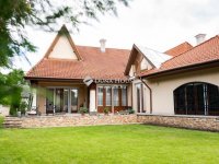 Eladó családi ház, Kecskeméten 248 M Ft, 6 szobás