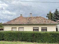 Eladó családi ház, Tabon 26.9 M Ft, 3 szobás