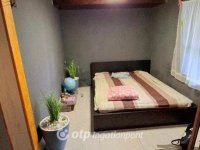 Eladó családi ház, Velencén 45.9 M Ft, 2 szobás