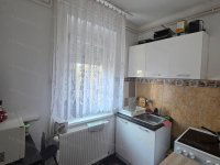 Eladó téglalakás, Oroszlányban 26 M Ft, 1 szobás