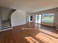 Eladó családi ház, Mosonmagyaróváron 99.9 M Ft, 5 szobás