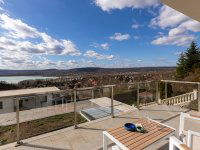 Eladó téglalakás, Balatonfűzfőn, Hóvirág utcában 399 M Ft