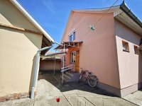 Eladó családi ház, Röszkén 89.7 M Ft, 3 szobás