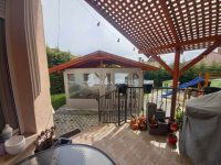 Eladó családi ház, Vecsésen 160 M Ft, 6 szobás