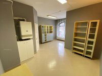 Kiadó üzlethelyiség, Kaposváron, Fő utcában 100 E Ft / hó