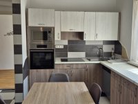 Eladó téglalakás, Sárváron 24 M Ft, 2 szobás