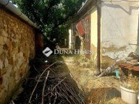 Eladó családi ház, Pécsett 19.9 M Ft, 5 szobás