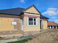 Eladó családi ház, Tápiószecsőn 52.9 M Ft, 3 szobás
