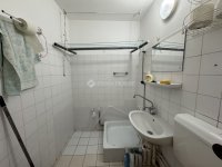 Eladó panellakás, Pécsett 32.5 M Ft, 2 szobás