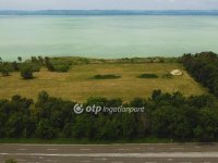Eladó téglalakás, Balatonföldváron 103 M Ft, 2 szobás