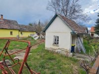 Eladó családi ház, Tápiószecsőn 34.9 M Ft, 2 szobás