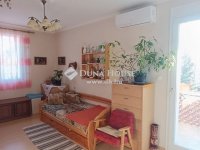 Eladó családi ház, Szentendrén 339 M Ft, 10 szobás