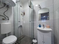 Eladó téglalakás, Komlón 17 M Ft, 1 szobás