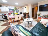 Eladó ikerház, Debrecenben 100.9 M Ft, 3 szobás