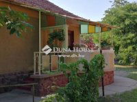 Eladó családi ház, Cegléden 59.9 M Ft, 2 szobás