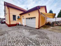 Eladó családi ház, Nyíregyházán 94 M Ft, 5 szobás