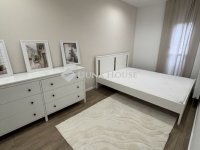 Kiadó panellakás, albérlet, Pécsett 240 E Ft / hó, 2 szobás