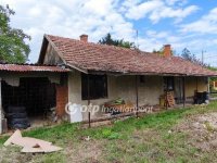 Eladó családi ház, Újszászon 15.9 M Ft, 3 szobás