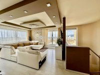 Eladó téglalakás, Pécsett 125 M Ft, 3 szobás