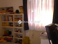 Eladó családi ház, X. kerületben 145 M Ft, 1+2 szobás