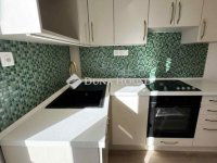 Eladó panellakás, Pécsett 51.9 M Ft, 3 szobás