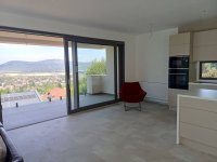 Eladó családi ház, Solymáron 299.9 M Ft, 6 szobás