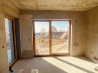 Eladó családi ház, Csömörön 245 M Ft, 4 szobás