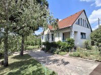 Eladó családi ház