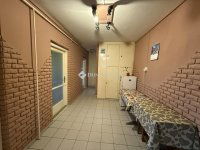 Eladó panellakás, Kecskeméten 47.5 M Ft, 3 szobás