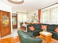 Eladó családi ház, Veszprémben 219.9 M Ft, 3+3 szobás