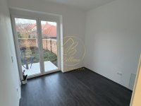 Eladó téglalakás, Pécsett 41 M Ft, 1 szobás