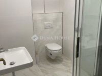 Eladó panellakás, Pécsett 59.9 M Ft, 3 szobás