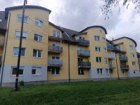 Eladó téglalakás