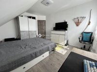 Eladó családi ház, Siklóson 110 M Ft, 6 szobás