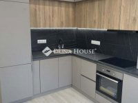 Eladó panellakás, Pécsett 59.9 M Ft, 3 szobás