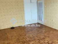 Eladó téglalakás, Veszprémben 43 M Ft, 2 szobás