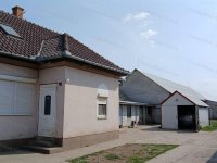 Eladó családi ház, Kétpón 49.5 M Ft, 4 szobás