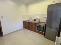 Eladó családi ház, X. kerületben 265 M Ft, 7 szobás