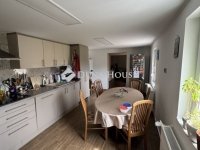 Eladó családi ház, Pécsett 82 M Ft, 3 szobás
