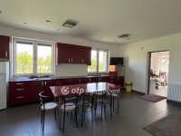 Eladó nyaraló, Berkenyén 320 M Ft, 5 szobás