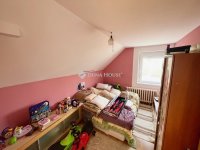 Eladó családi ház, Székesfehérvárott 94.9 M Ft, 6 szobás