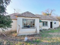 Eladó családi ház, Bakonyszentlászlón 12 M Ft, 2 szobás